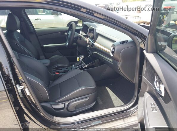 3KPF54AD2NE498026 2022 KIA FORTE Black წინა სალონის ხედი