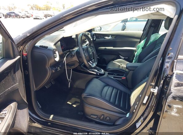 3KPF54AD2PE526023 2023 KIA FORTE Black Front interior view