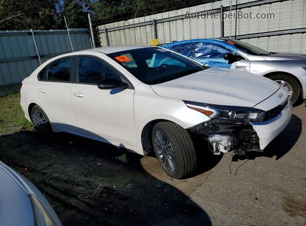 3KPF54AD2PE602162 2023 KIA FORTE Белый Передняя правая четверть