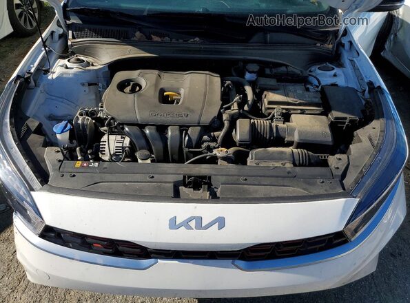 3KPF54AD2PE602162 2023 KIA FORTE Белый Вид задней части салона