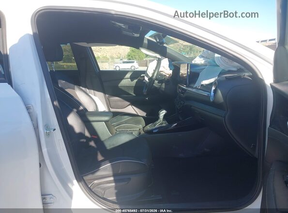 3KPF54AD2PE602839 2023 KIA FORTE White Front interior view