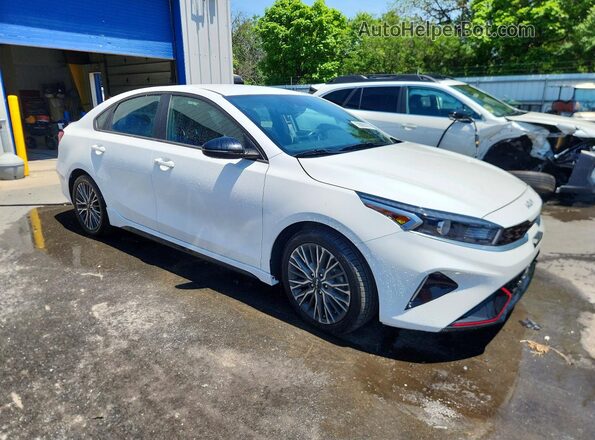 3KPF54AD2PE606017 2023 KIA FORTE White Передня права чверть