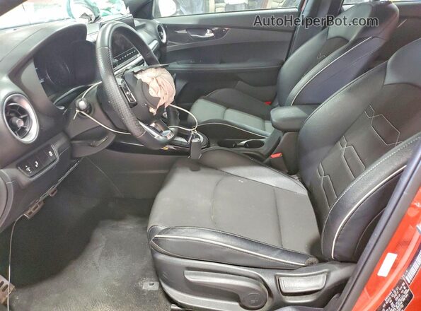 3KPF54AD2PE607703 2023 KIA FORTE Orange Front interior view