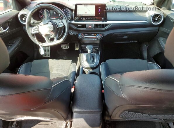 3KPF54AD2PE607703 2023 KIA FORTE Orange Vista del salpicadero