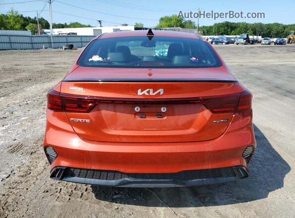 3KPF54AD2PE607703 2023 KIA FORTE Orange Vista trasera