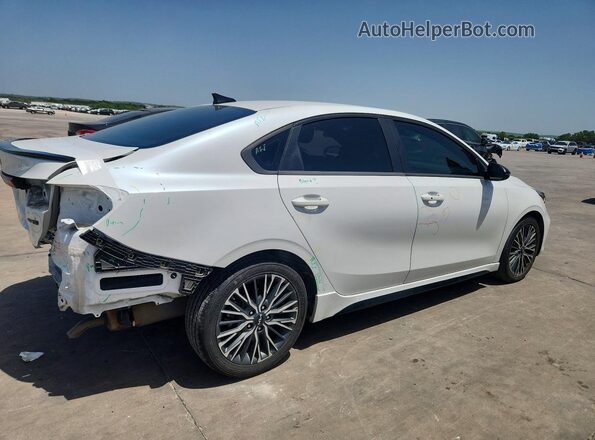 3KPF54AD3PE662290 2023 KIA FORTE White Задня права чверть