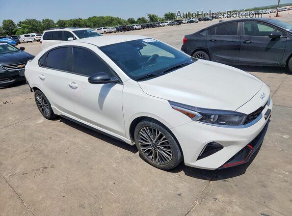 3KPF54AD3PE662290 2023 KIA FORTE White Передня права чверть
