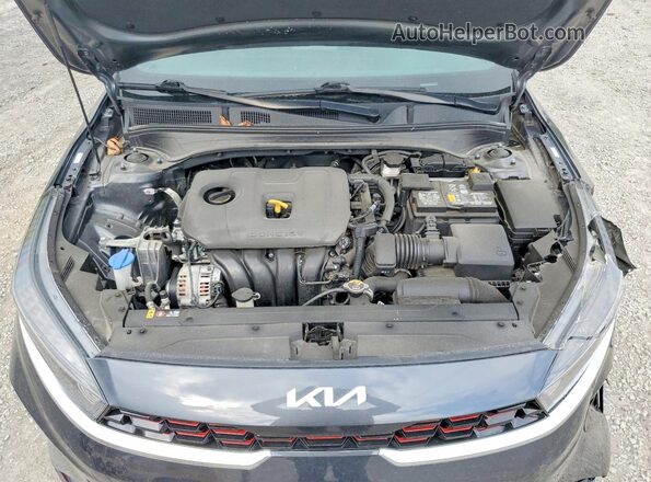 3KPF54AD3RE752459 2024 KIA FORTE Серый Вид задней части салона