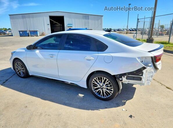 3KPF54AD3RE840847 2024 KIA FORTE White Tył lewy