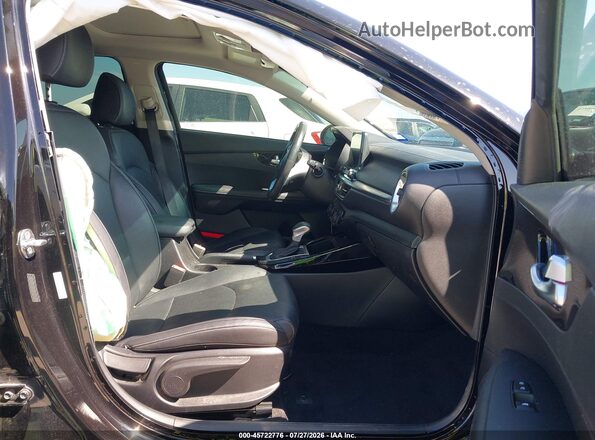3KPF54AD4ME348837 2021 KIA FORTE Black Widok wnętrza z przodu