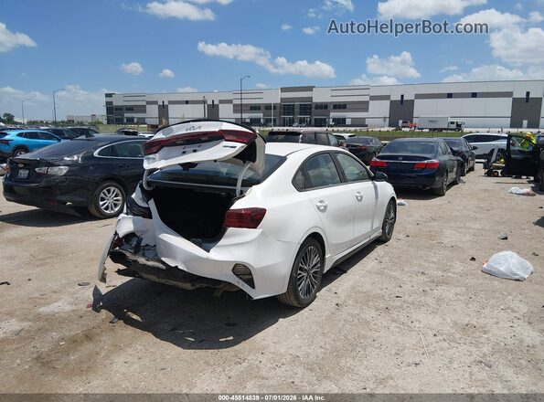 3KPF54AD4NE452603 2022 KIA FORTE White Задня права чверть