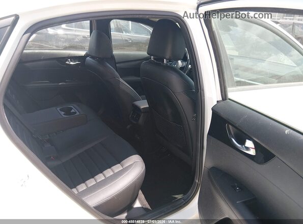 3KPF54AD4NE452603 2022 KIA FORTE White Вид наклейки з VIN-кодом