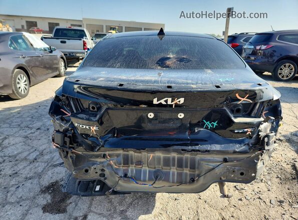 3KPF54AD4PE531255 2023 KIA FORTE Gray Widok z tyłu