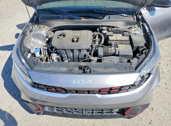 3KPF54AD4PE542899 2023 KIA FORTE Silver უკანა სალონის ხედი