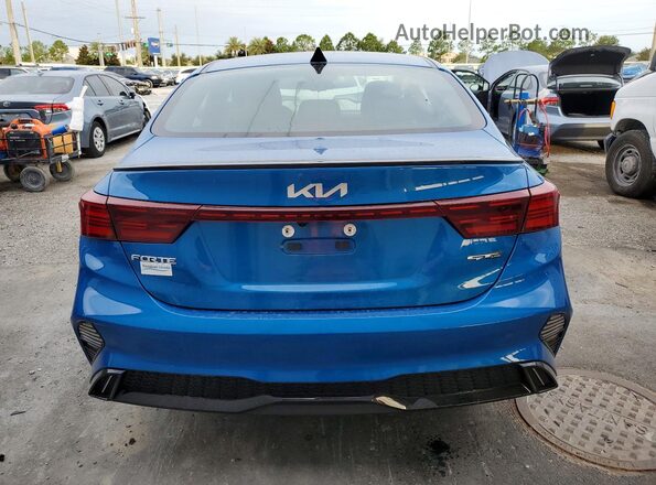 3KPF54AD4PE552901 2023 KIA FORTE Синий Вид сзади