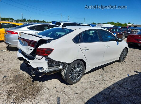 3KPF54AD4PE559377 2023 KIA FORTE Белый Задняя правая четверть