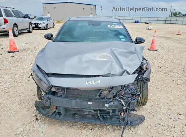 3KPF54AD4PE640069 2023 KIA FORTE Серебряный Вид спереди