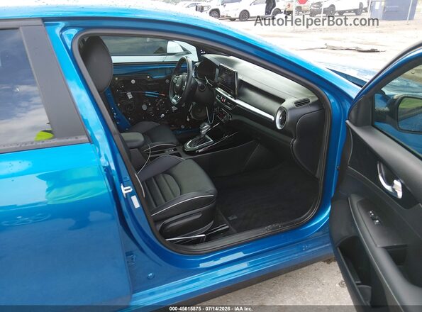 3KPF54AD4PE663142 2023 KIA FORTE Blue Widok wnętrza z przodu