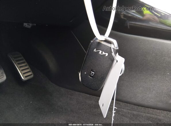 3KPF54AD4PE663142 2023 KIA FORTE Blue Widok deski rozdzielczej