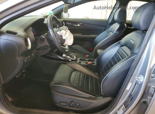 3KPF54AD4RE793425 2024 KIA FORTE Gray Vista interior delantera