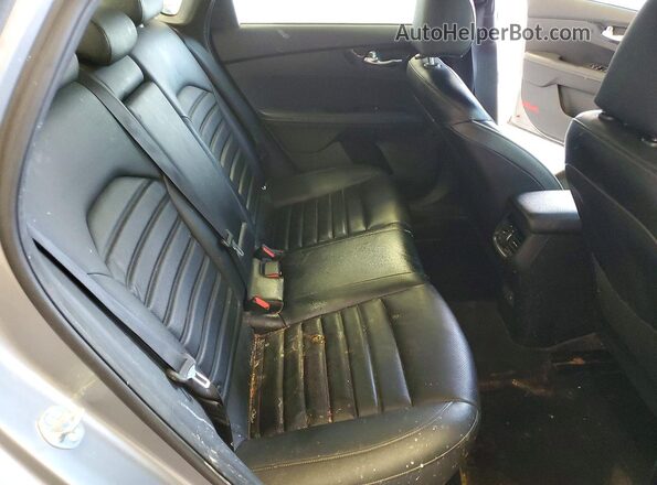 3KPF54AD4RE793425 2024 KIA FORTE Gray Vista de los asientos traseros