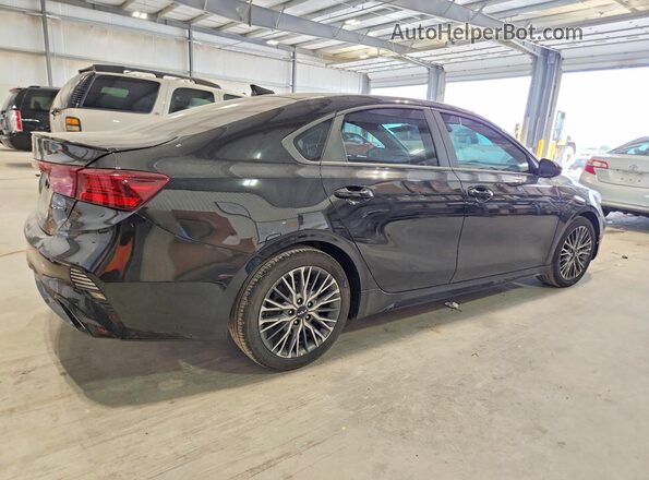 3KPF54AD5NE440525 2022 KIA FORTE Черный Задняя правая четверть