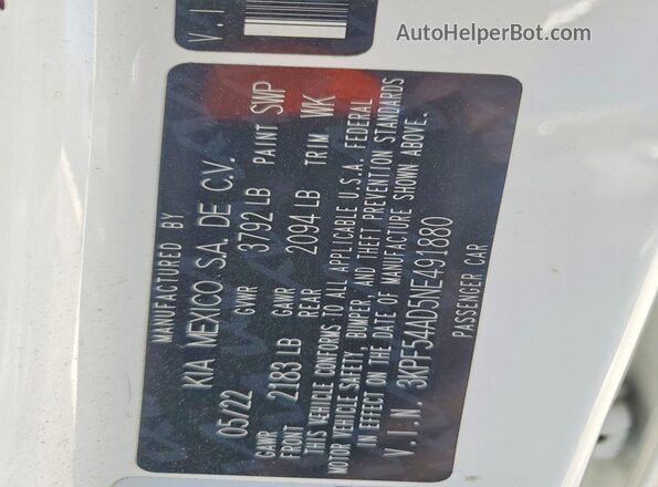 3KPF54AD5NE491880 2022 KIA FORTE White Vista del compartimento del motor