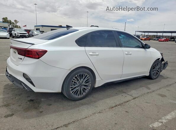 3KPF54AD5PE690723 2023 KIA FORTE Белый Задняя правая четверть