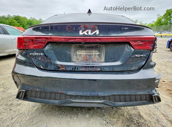 3KPF54AD6PE575225 2023 KIA FORTE Black Widok z tyłu