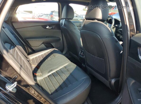 3KPF54AD6PE577105 2023 KIA FORTE Черный Вид задних сидений