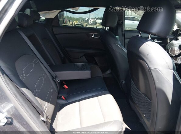 3KPF54AD6PE633480 2023 KIA FORTE Gray Vista de la etiqueta del VIN