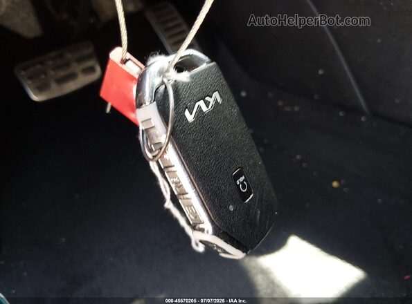 3KPF54AD6PE633480 2023 KIA FORTE Gray Vista del salpicadero