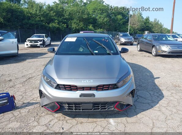 3KPF54AD6PE658038 2023 KIA FORTE Gray Widok deski rozdzielczej