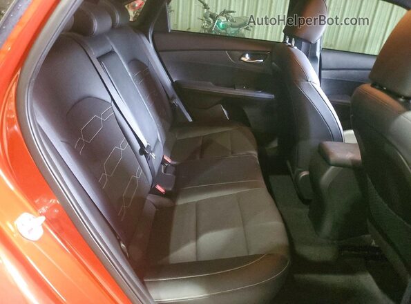 3KPF54AD6PE669895 2023 KIA FORTE Orange უკანა სავარძლების ხედი