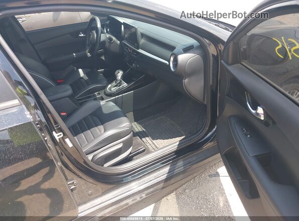 3KPF54AD6PE670397 2023 KIA FORTE Black წინა სალონის ხედი