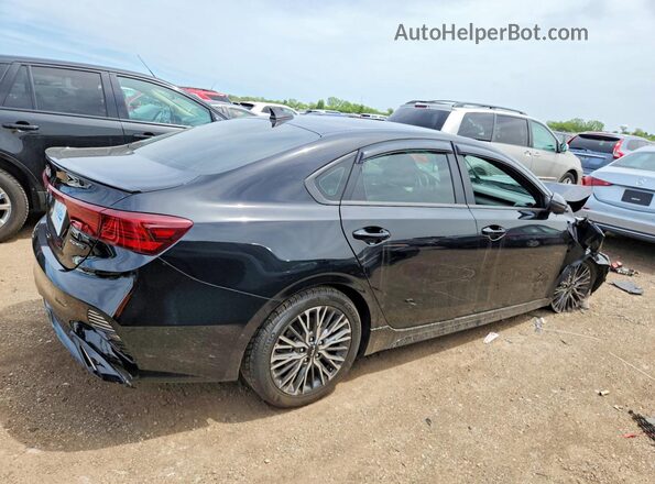 3KPF54AD6RE727989 2024 KIA FORTE Black უკანა მარჯვენა