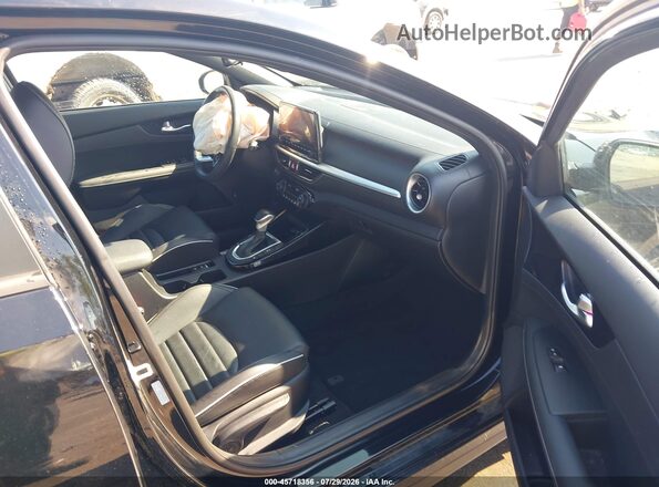 3KPF54AD6RE808989 2024 KIA FORTE Black Widok wnętrza z przodu