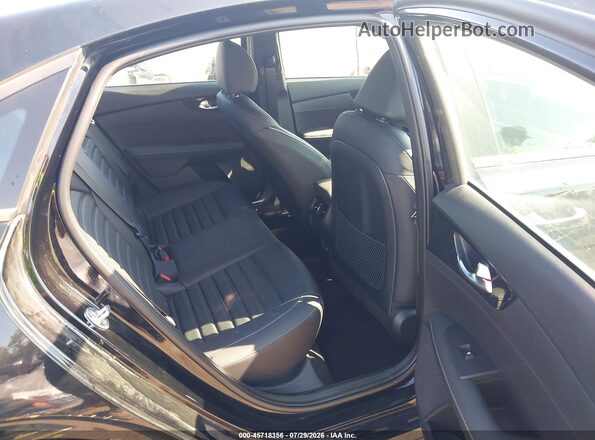 3KPF54AD6RE808989 2024 KIA FORTE Black Widok naklejki z numerem VIN