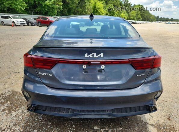 3KPF54AD7NE449758 2022 KIA FORTE Charcoal Widok z tyłu