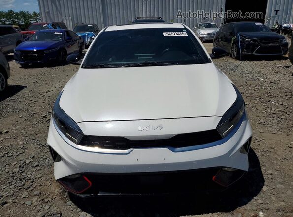3KPF54AD7PE522209 2023 KIA FORTE White Դիմացի տեսք