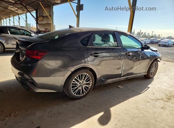 3KPF54AD7PE606613 2023 KIA FORTE Gray Tył prawy