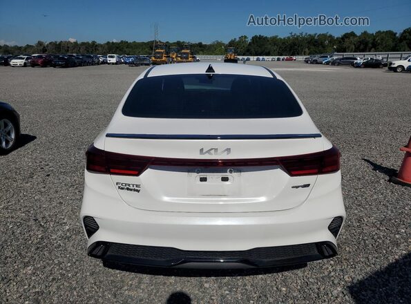 3KPF54AD7RE701692 2024 KIA FORTE White Հետևի տեսք