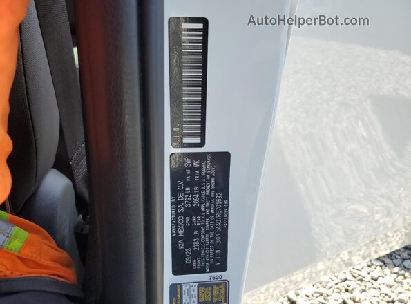 3KPF54AD7RE701692 2024 KIA FORTE White Շարժիչի բաժամունքի տեսք