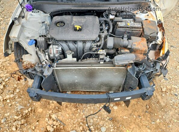 3KPF54AD7RE714958 2024 KIA FORTE Белый Вид задней части салона