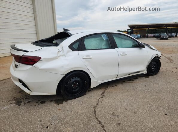 3KPF54AD7RE714958 2024 KIA FORTE Белый 