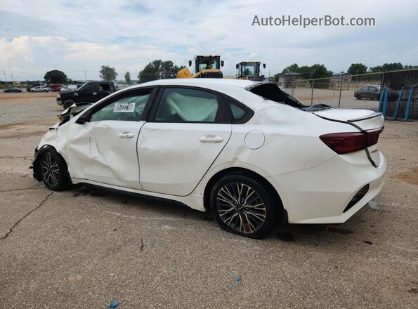 3KPF54AD7RE714958 2024 KIA FORTE Белый 