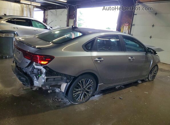 3KPF54AD7RE720968 2024 KIA FORTE Silver Tył prawy