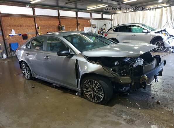 3KPF54AD7RE720968 2024 KIA FORTE Silver Przód prawy