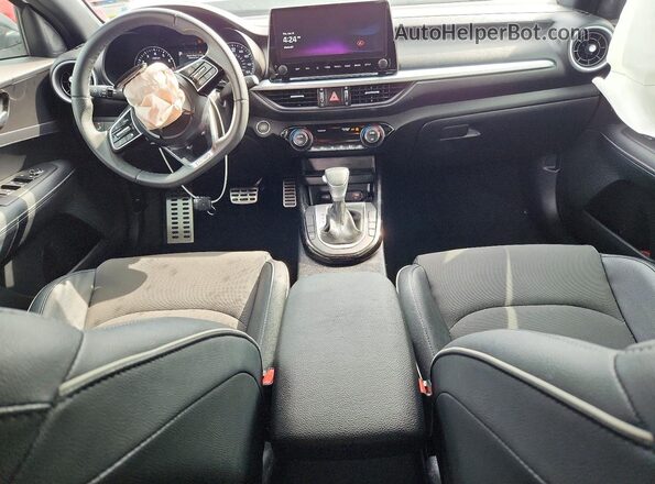 3KPF54AD7RE790292 2024 KIA FORTE White წინა პანელის ხედი