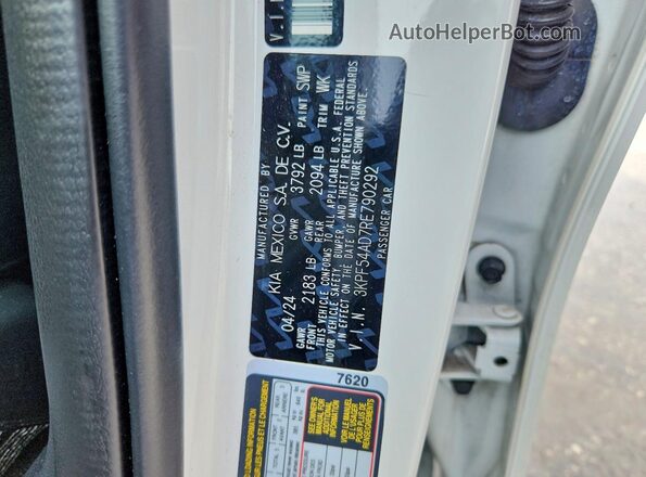 3KPF54AD7RE790292 2024 KIA FORTE White ძრავის განყოფილების ხედი